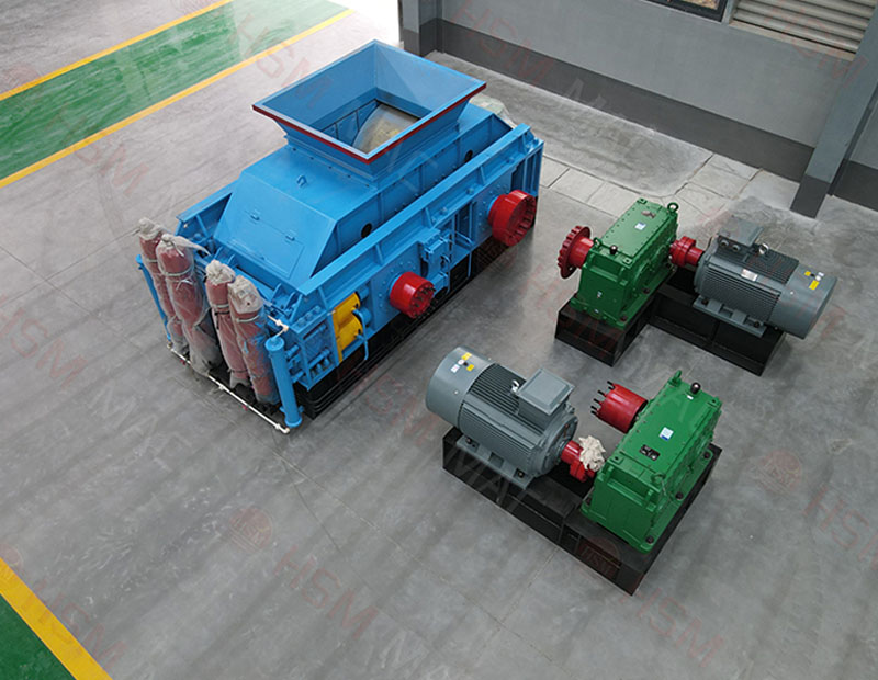 水泥熟料破碎機，水泥廠用破碎機，對輥制砂機價格，液壓對輥制砂機型號