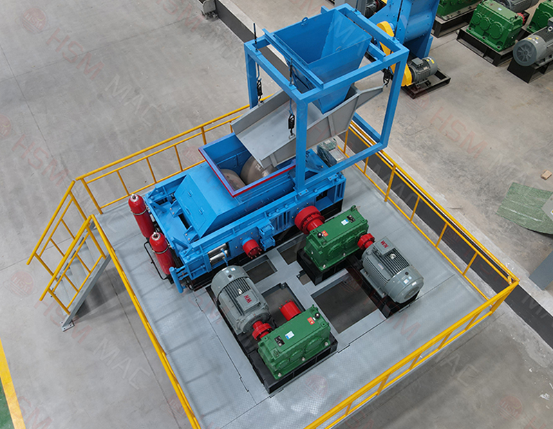 金礦破碎機，大型金礦石對輥破碎機，液壓對輥制砂機廠家